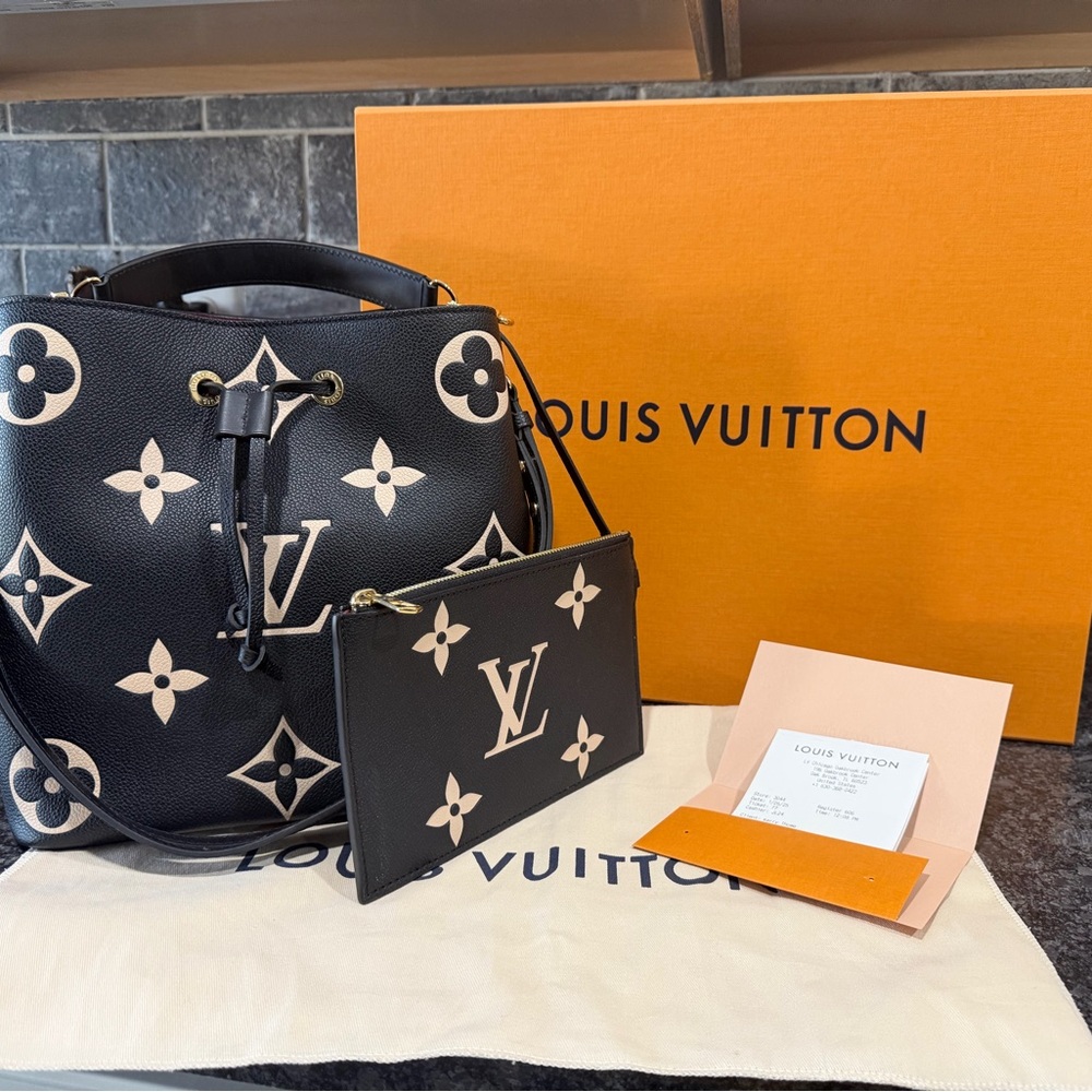 Louis Vuitton Bi-Color NeoNoe MM